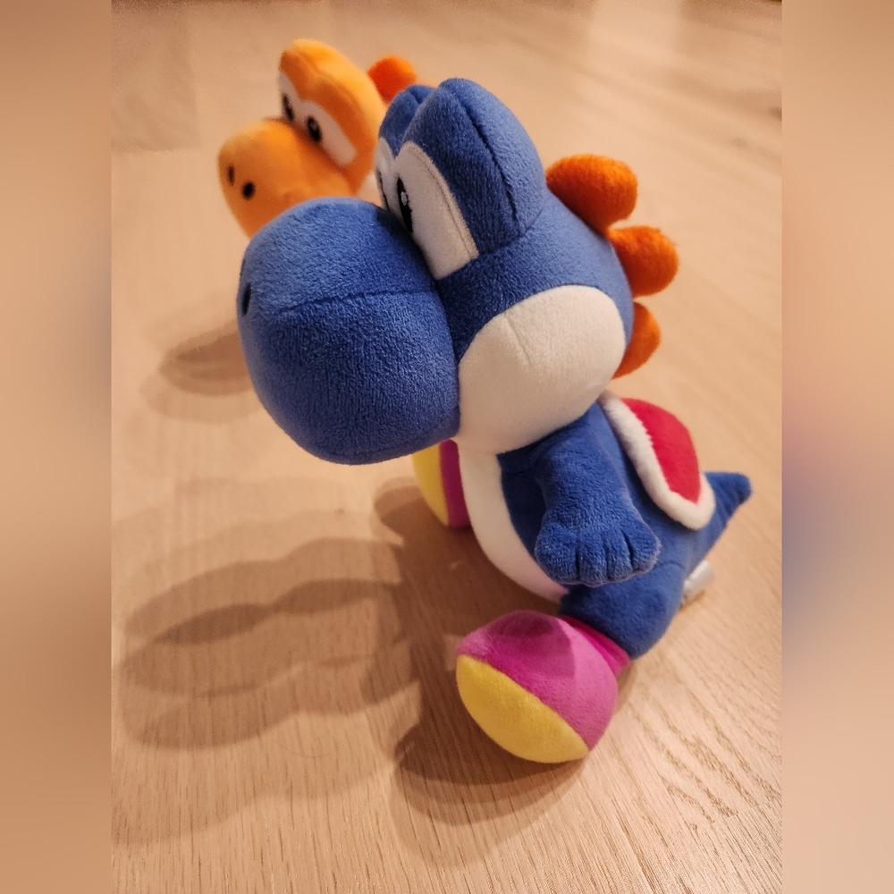 Super Mario Blue and Orange Yoshi plush set of 2